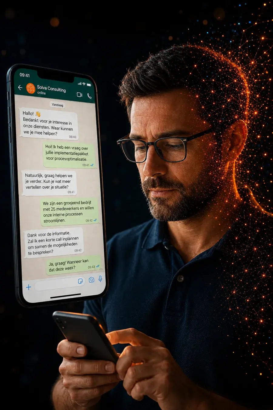 WhatsApp Lead Agent, medewerker met telefoon die een WhatsApp-gesprek toont